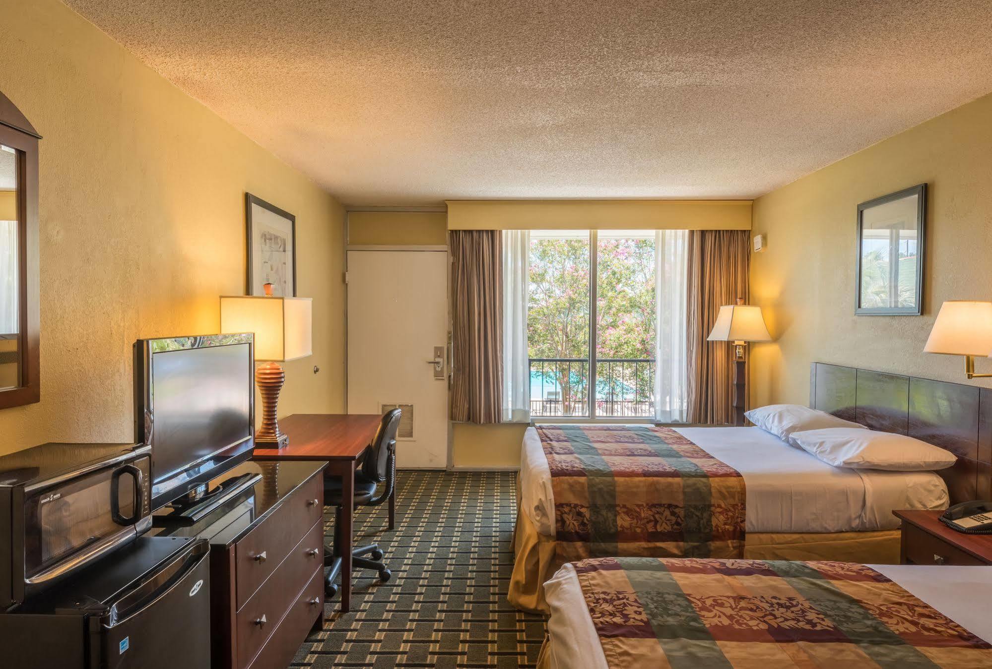 North Charleston Inn Екстериор снимка